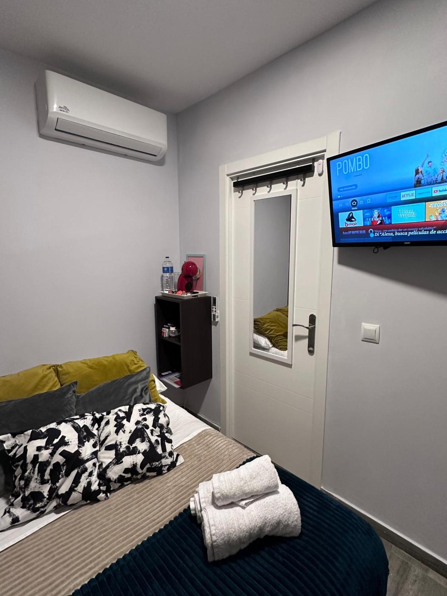 In Guest - Cozy By Rio With Sofa Bed In The Living Casa de hóspedes *